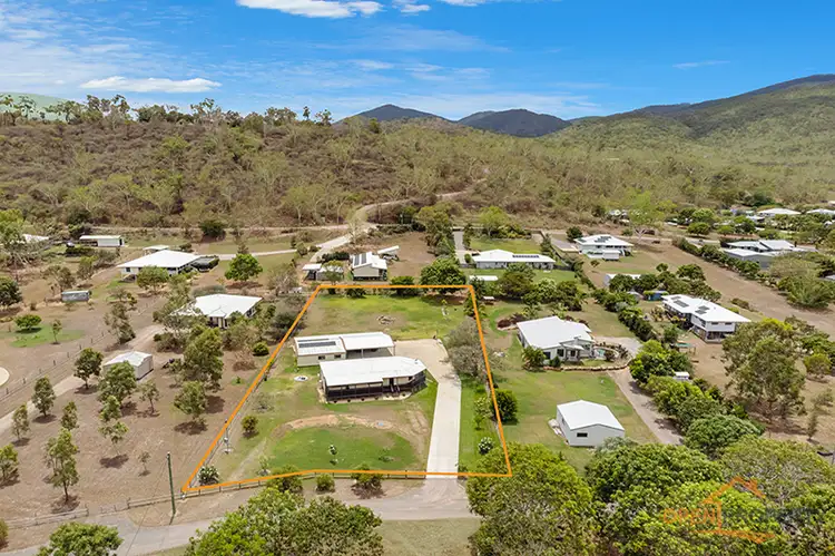 327 Williams Rd, Alligator Creek QLD 4816