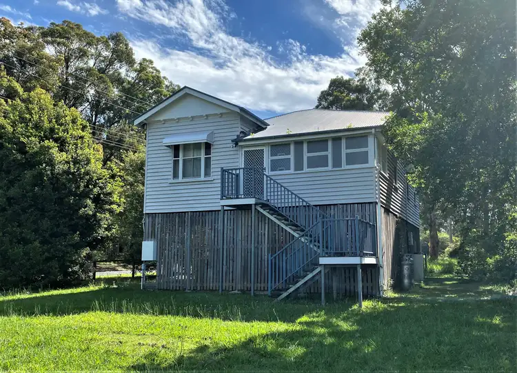 1 Lemontree Dr, Macleay Island QLD 4184