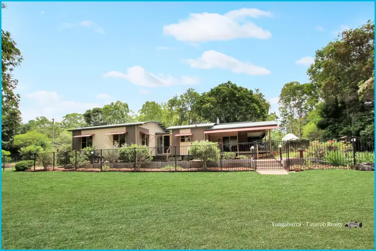 6 Holman Street, Tinaroo QLD 4872