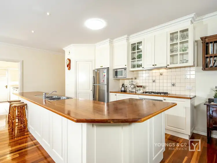 Fourth view of Homely house listing, 8 Crerar Ct, Mooroopna VIC 3629