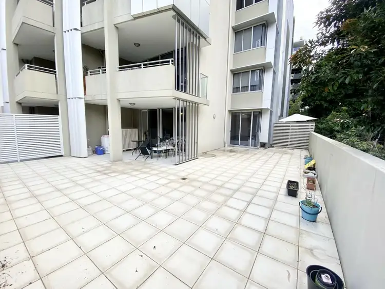 Second view of Homely unit listing, 2/128 Merivale St, South Brisbane QLD 4101