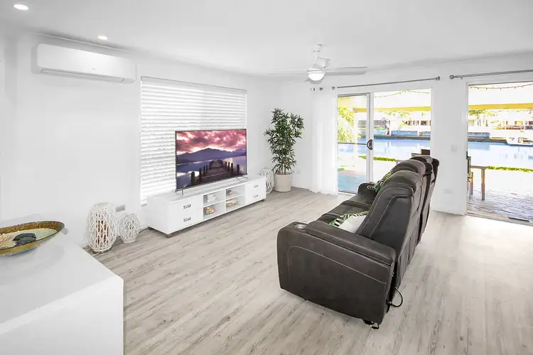 Main view of Homely unit listing, Unit 1/65 Oleander Dr, Bongaree QLD 4507