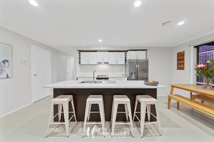 Fourth view of Homely house listing, 15 Killarney Cres, Pakenham VIC 3810