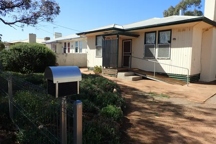148 Moscow St, Peterborough SA 5422