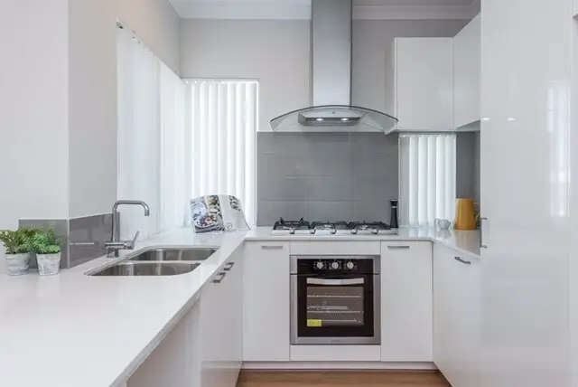 9C Dugdale St, Warwick WA 6024