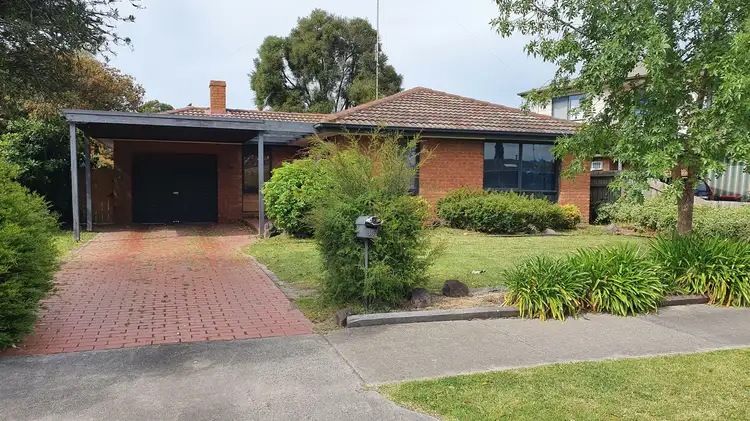 39 Meadow Park Dr, Traralgon VIC 3844