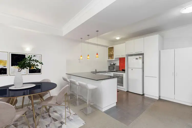 2/181 Carr Pl, Leederville WA 6007