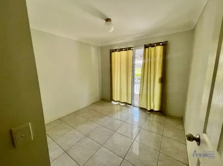 Sixth view of Homely unit listing, Unit 7/24 Riverview St, Emerald QLD 4720