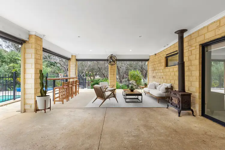 234 Kalamunda Rd, Maida Vale WA 6057