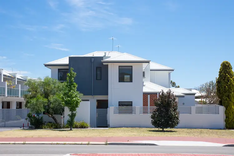 8/13 Coolbellup Ave, Coolbellup WA 6163