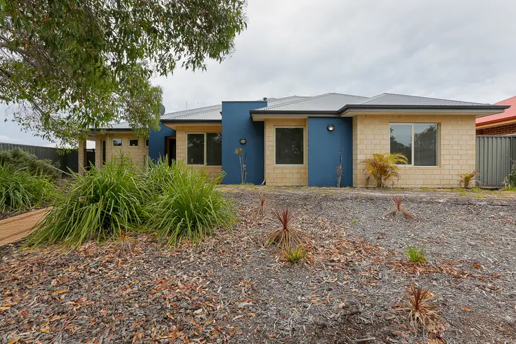 31 Ollave Cct, Aveley WA 6069