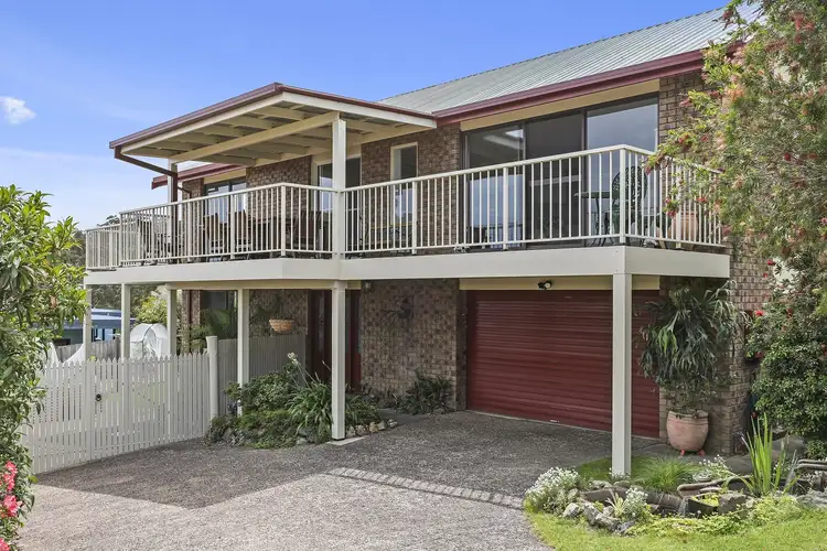 9 Andrea St, Eden NSW 2551