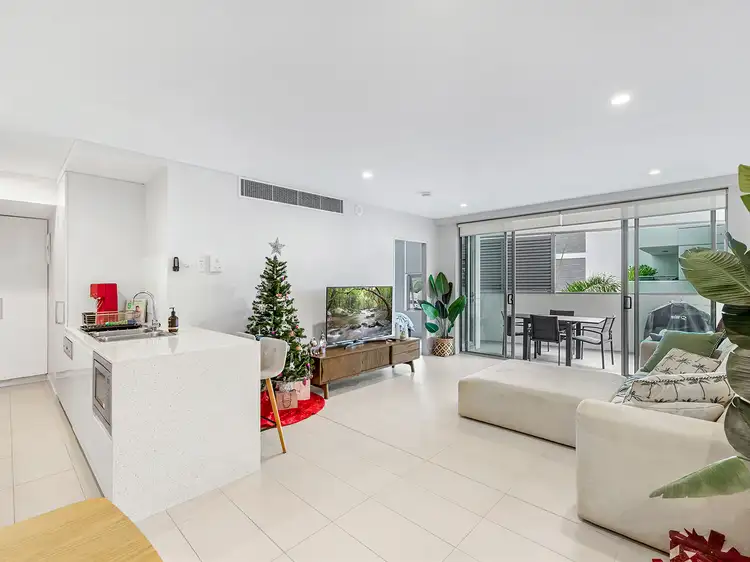 Third view of Homely apartment listing, Unit 2201/25 Anderson St, Kangaroo Point QLD 4169