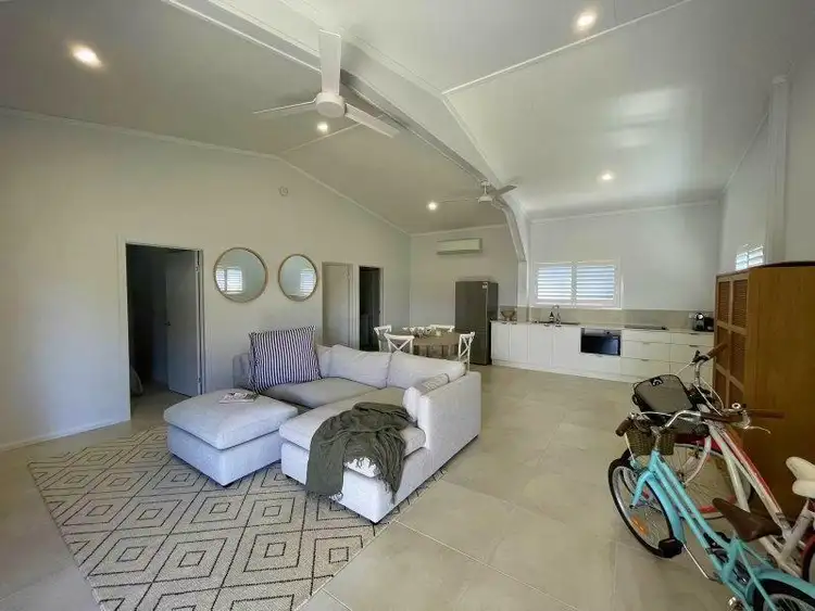 8 Clipper Ct, South Mission Beach QLD 4852