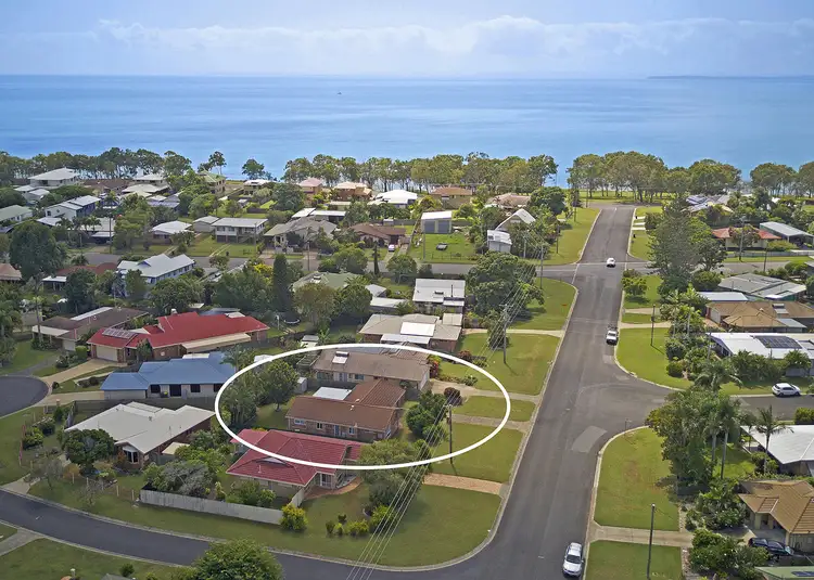 19 Wattle St, Point Vernon QLD 4655