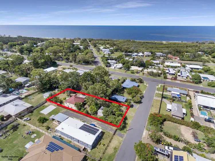 6 Ohlaf Street, Moore Park Beach QLD 4670
