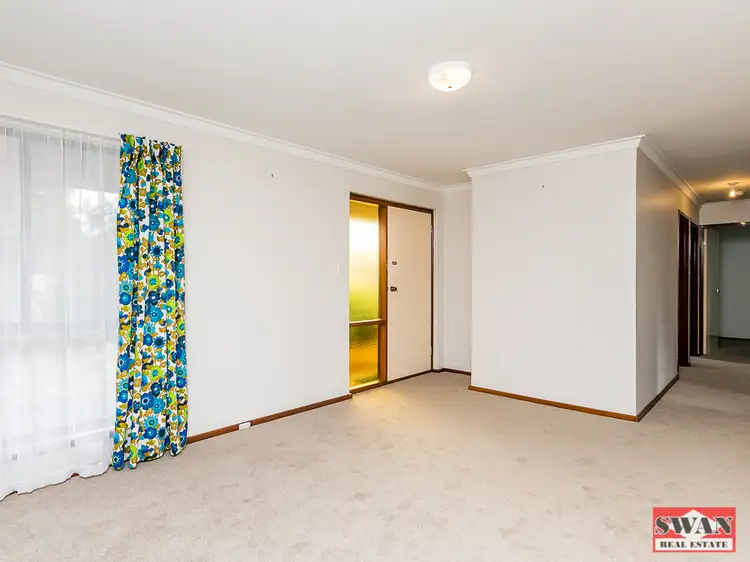 Fourth view of Homely semi-detached listing, 4A Markham Way, Swan View WA 6056