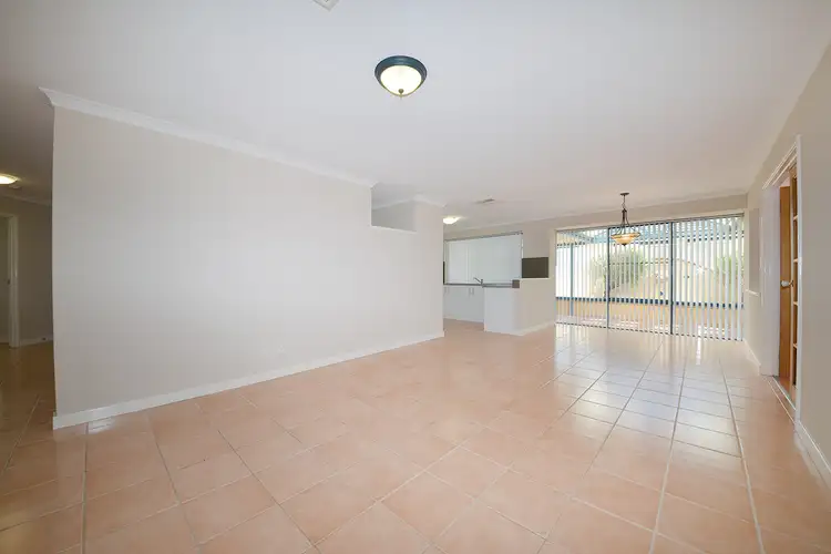 30 Carwoola Circle, Carramar WA 6031