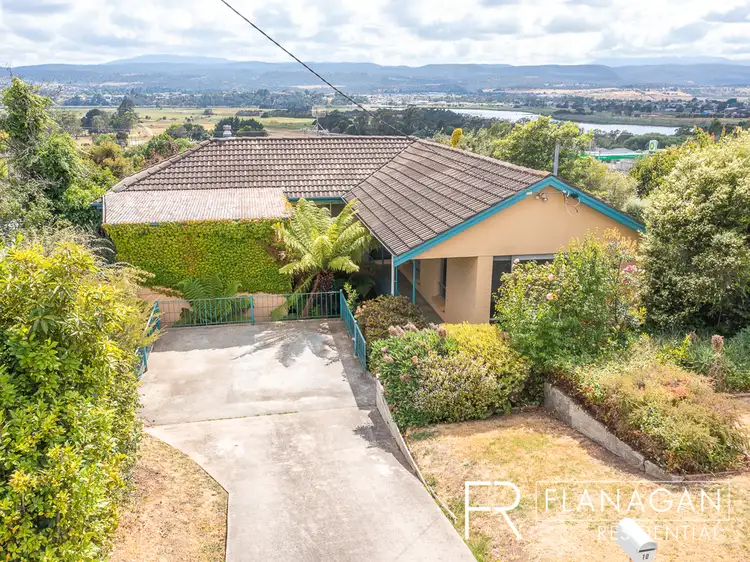 10 Cooper Cres, Riverside TAS 7250