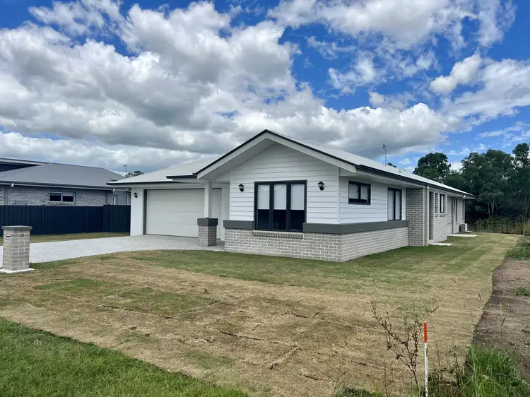 Second view of Homely house listing, 5 Kensington Drive, Southside QLD 4570