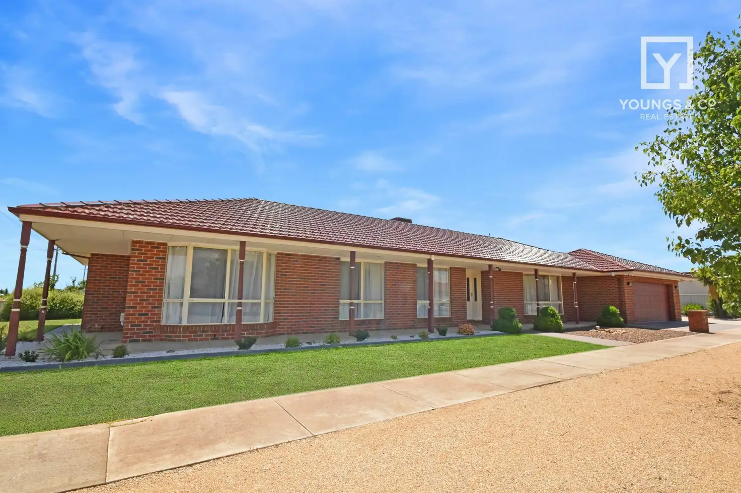 Main view of Homely house listing, 1 Rosemont Cres, Shepparton VIC 3630