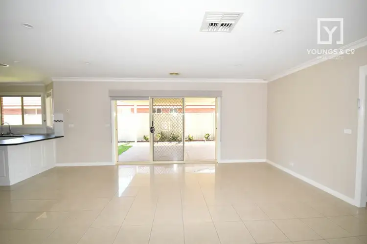 Fifth view of Homely house listing, 1 Rosemont Cres, Shepparton VIC 3630