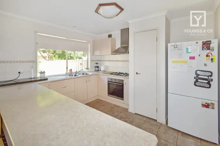 Fourth view of Homely house listing, 2 Arrowsmith Cres, Mooroopna VIC 3629