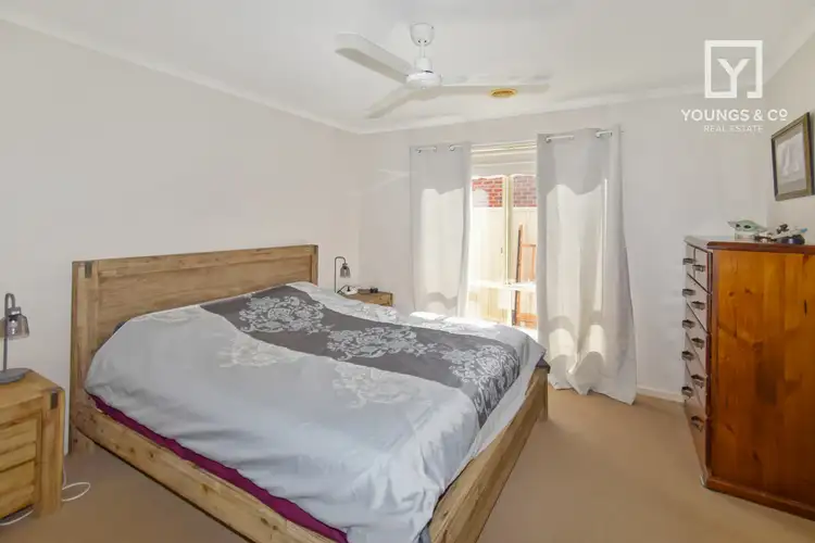 Seventh view of Homely house listing, 2 Arrowsmith Cres, Mooroopna VIC 3629