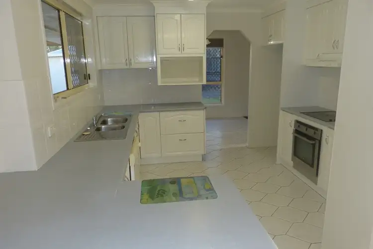Fifth view of Homely house listing, 8 Eacham Ct, Clinton QLD 4680
