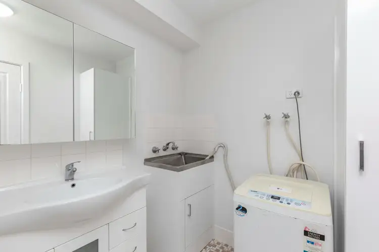 Fourth view of Homely unit listing, 4/38 Carrington Street, Inglewood WA 6052