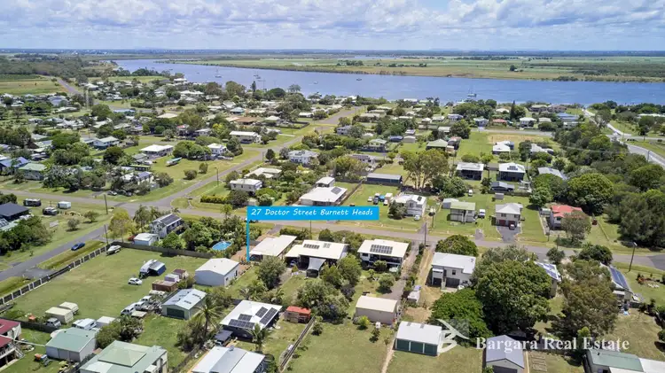 27 Doctor St, Burnett Heads QLD 4670