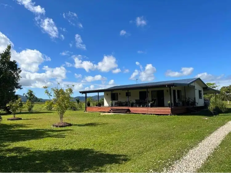 154 Old Tully Road, Birkalla QLD 4854