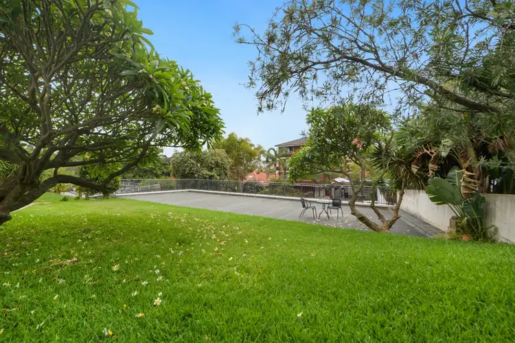 Sixth view of Homely apartment listing, 2/10 Francis St, Bondi Beach NSW 2026