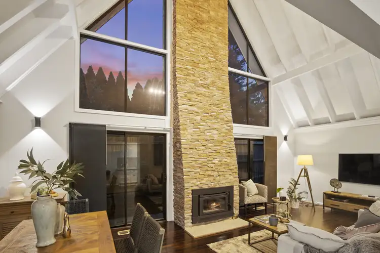 4 Russell Rd, Leura NSW 2780