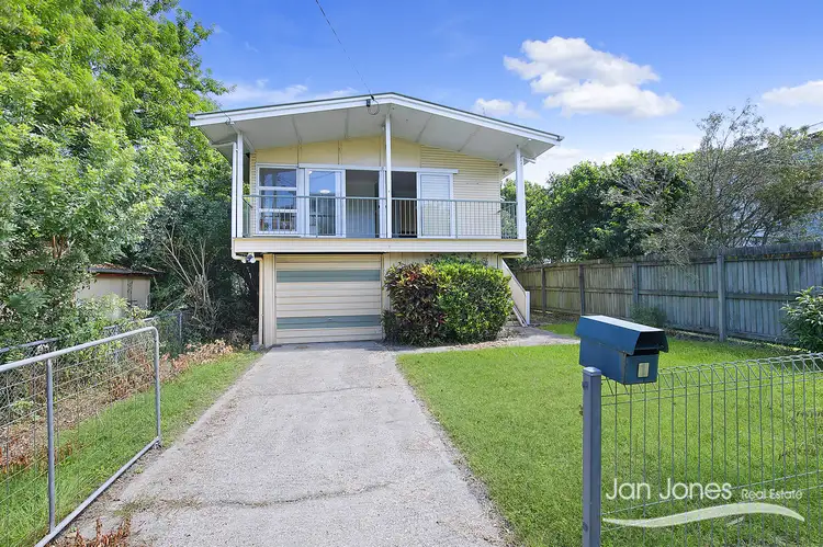 1 Manley St, Redcliffe QLD 4020