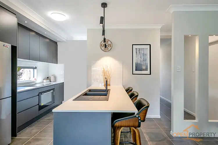 Third view of Homely house listing, 7 Yumba Cct, Mount Louisa QLD 4814