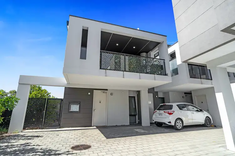 Unit 7/4 Endeavour Rd, Morley WA 6062