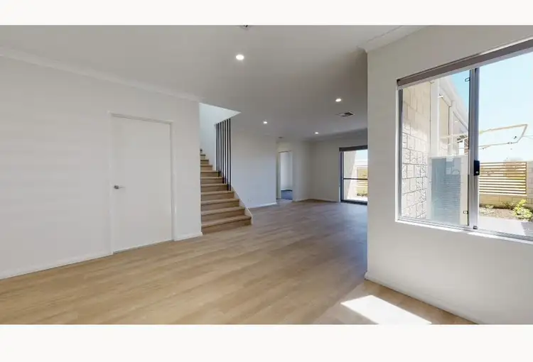 23 Minigwal Loop, Hammond Park WA 6164