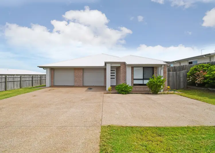Second view of Homely unit listing, 10a & 10b Lachlan Court, Kawungan QLD 4655