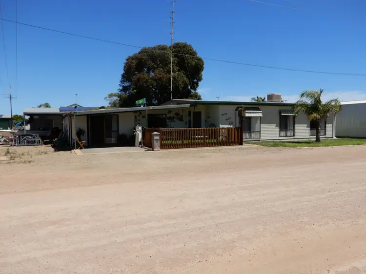 25 Trevally Rd, Fisherman Bay SA 5522