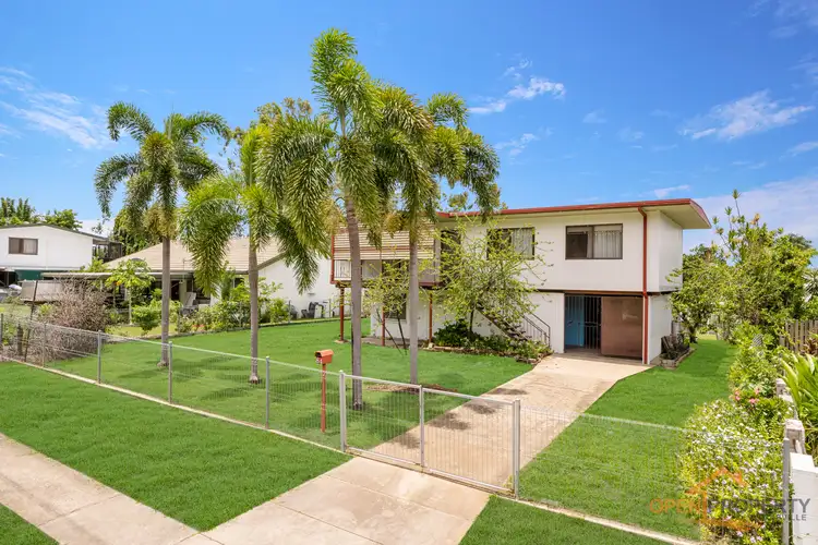 84 Banfield Dr, Mount Louisa QLD 4814