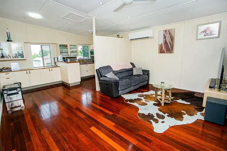 17 Sapphire Street, Mount Isa QLD 4825