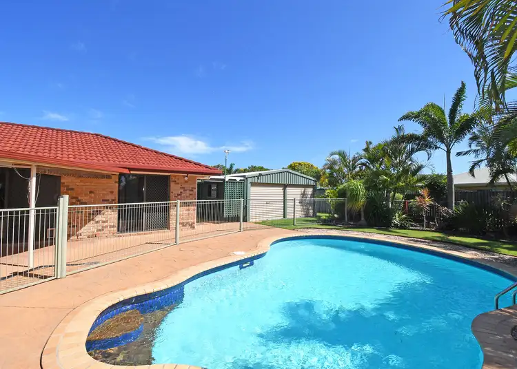 18 Hyperno Rd, Point Vernon QLD 4655