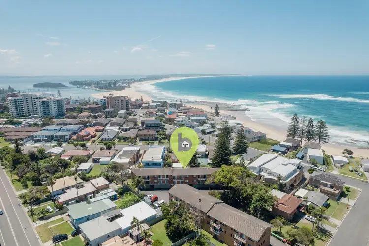 Second view of Homely unit listing, Unit 3/2 Richard St, The Entrance NSW 2261