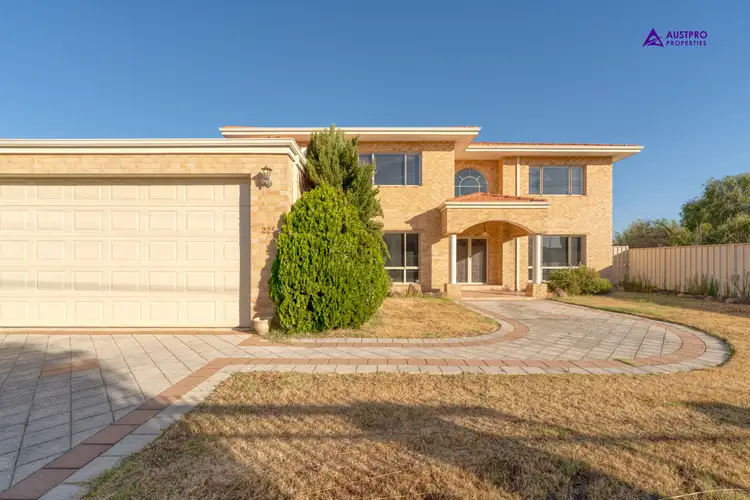 225 Wharf Street, Queens Park WA 6107