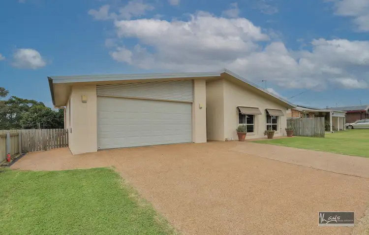 8 Beach St, Burnett Heads QLD 4670