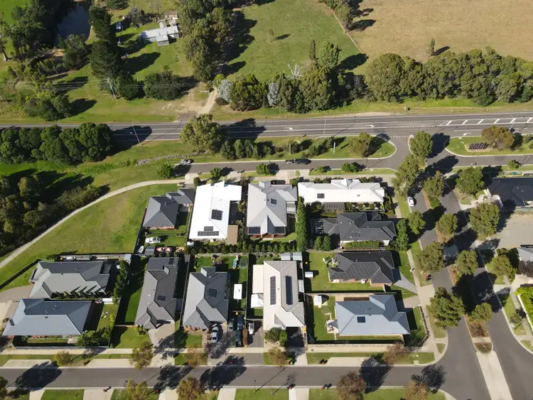 Fourth view of Homely house listing, 5 Rustic Pl, Bairnsdale VIC 3875