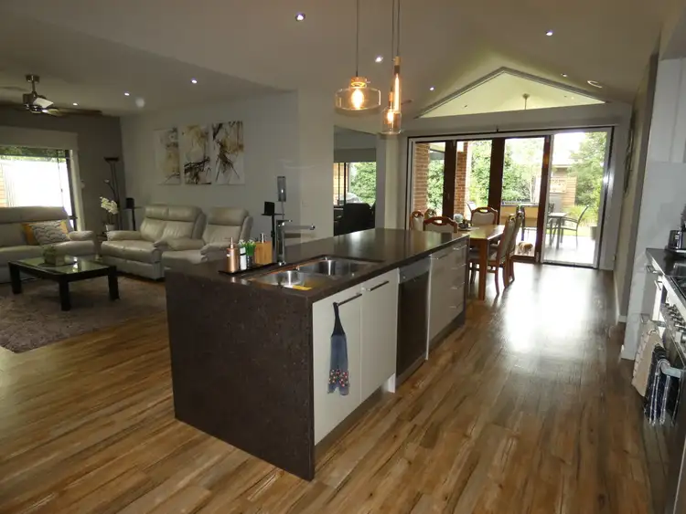 Fifth view of Homely house listing, 5 Rustic Pl, Bairnsdale VIC 3875