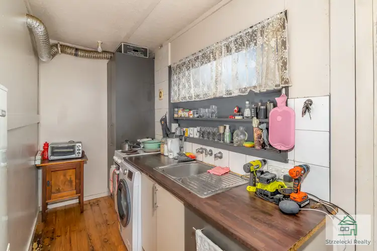 Fifth view of Homely block of units listing, 1-2/3 Joy St, Newborough VIC 3825