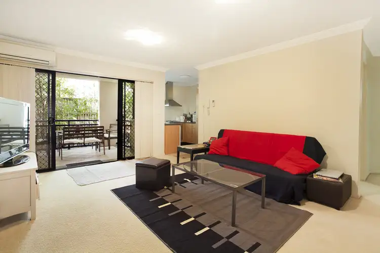 Second view of Homely apartment listing, 4/327 Boundary St, Spring Hill QLD 4000